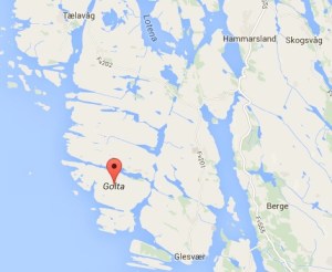 Jordkjellarane ligg på ei lita øy vest i Sund kommune. 